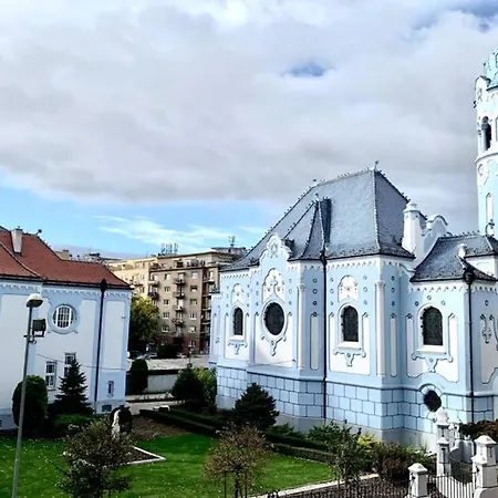 New, Beautiful With Parking In Location! * Bratislava