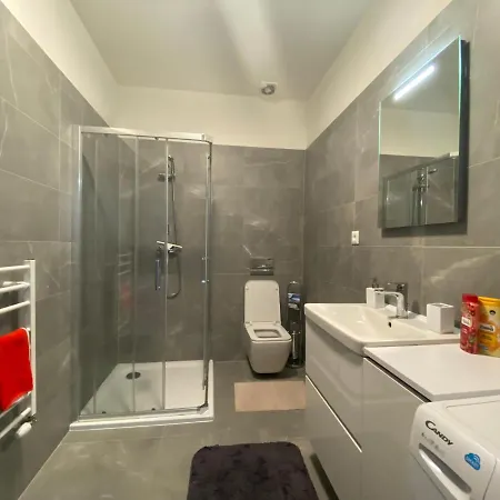 New, Beautiful With Parking In Location! Apartmán Bratislava