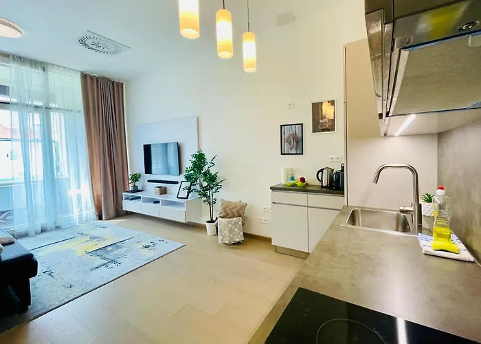New, Beautiful With Parking In Location! * Pozsony
